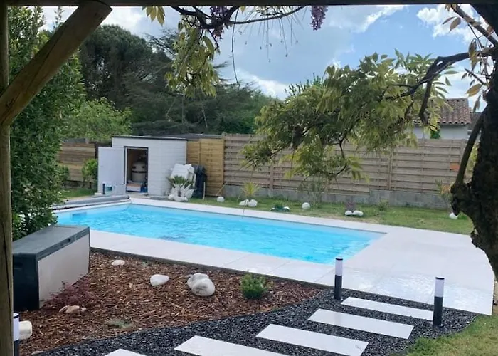 Maison De Lucyann Holiday home Avrille (Vendee)